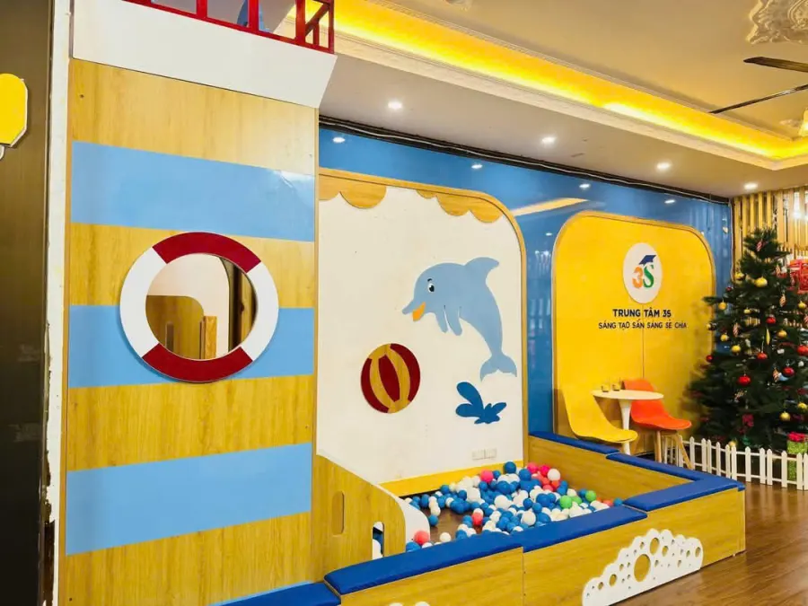 Trường mầm non Dolphin House - Vinhomes Hàm Nghi