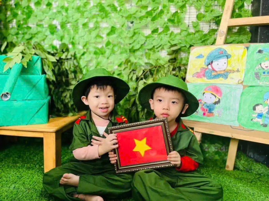 Mầm Non Song ngữ Mặt Trời Đỏ