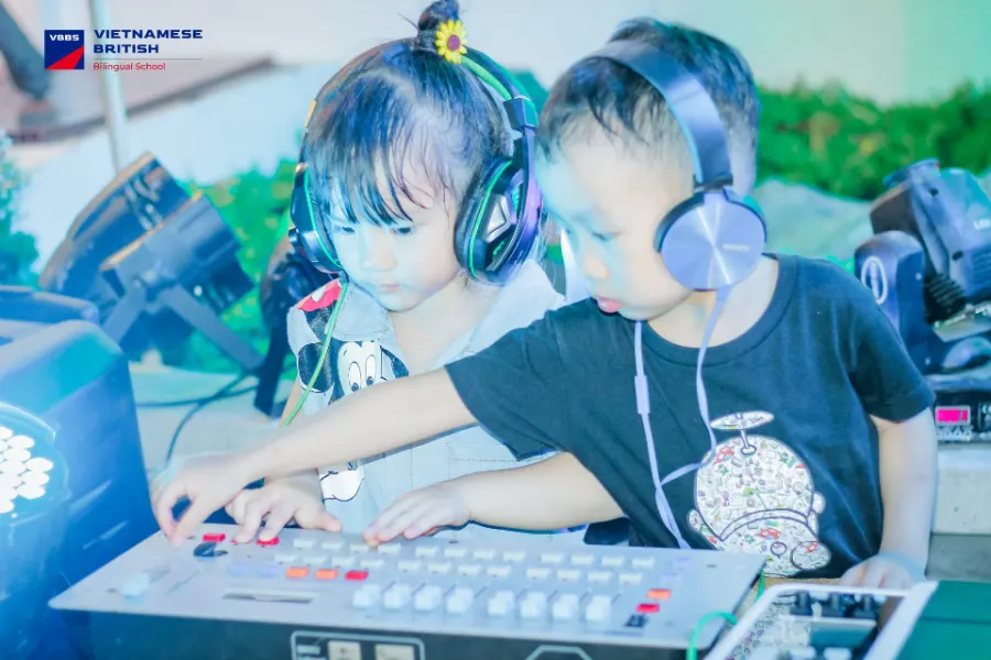 Trường Mầm non Việt Anh - Vietnamese british Bilingual School - VBBS Bình Thới