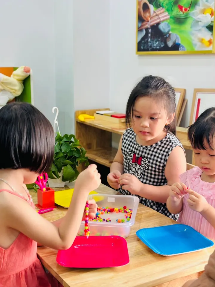 Mầm Non Táo Xanh (GREEN APPLE MONTESSORI KINDERGARTEN)