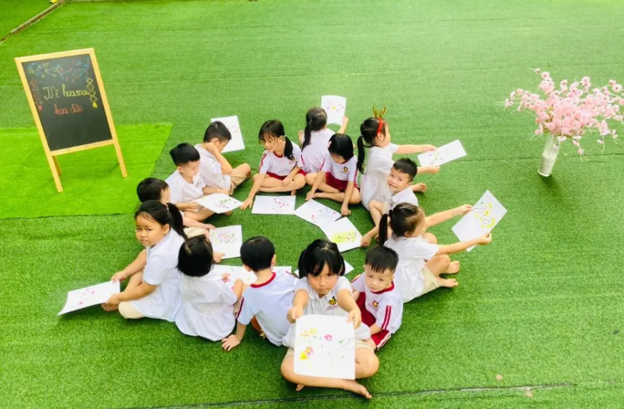 Mầm Non Song Ngữ Ngôi Nhà Sao Sáng (Jessie Home Bilingual Preschool)