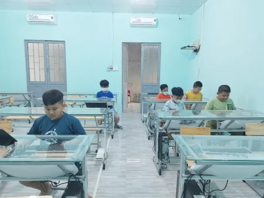 Trung tâm Ngoại Ngữ Tin Học Hoa Mặt Trời - Thị trấn Phú Mỹ, An Giang