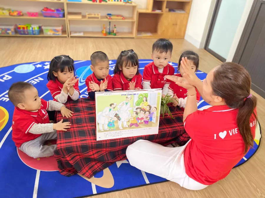Mầm Non Ngôi Sao Việt (Viet Stars Preschool) - Ngọc Hồi, Hoàng Mai
