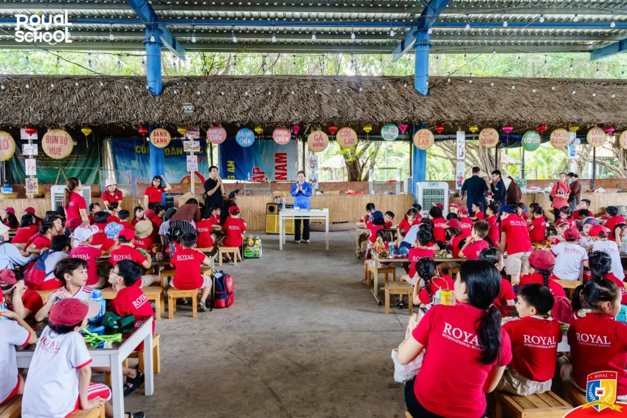 Trường Song ngữ Quốc tế Hoàng Gia (ROYAL SCHOOL)