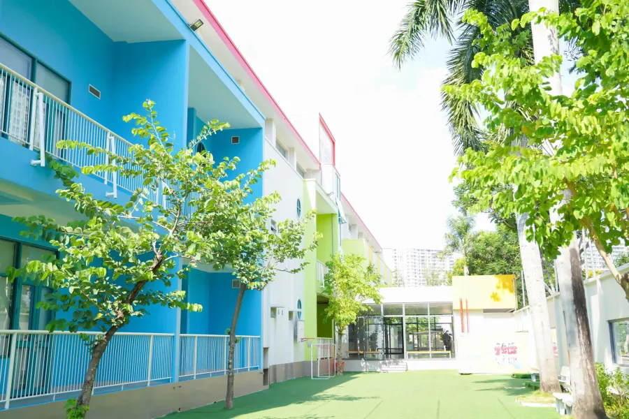 Trường Tiểu học Song ngữ Quốc tế Hoàng Gia (ROYAL SCHOOL)