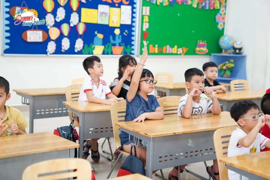 Trường Tiểu học Song ngữ Quốc tế Hoàng Gia (ROYAL SCHOOL)