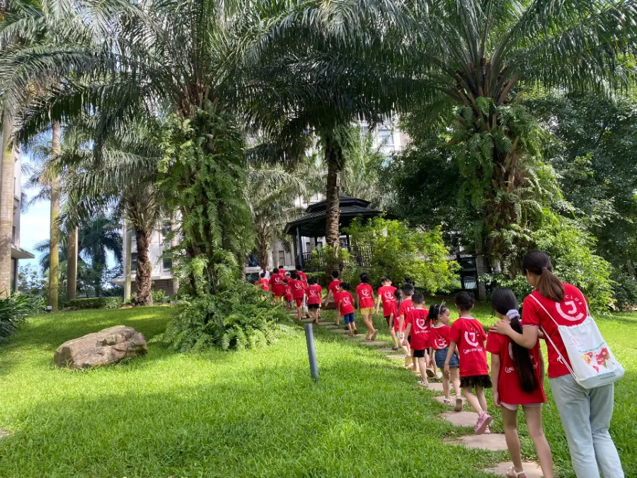 Trung Tâm Ngoại Ngữ Thực Nghiệm JCLUB