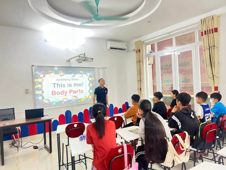 Hệ Thống Anh Ngữ Diamond Edu - Thường Lệ, Mê Linh
