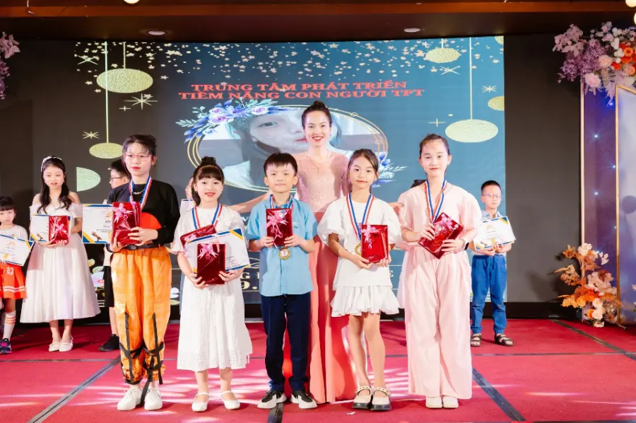 Trung tâm hát Triển Tiềm Năng Con Người TPT