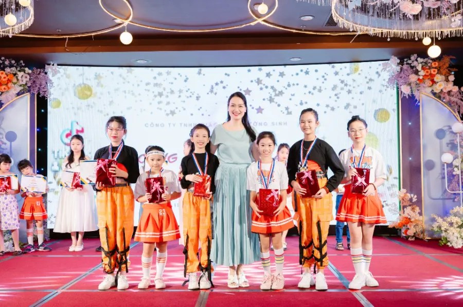 Trung tâm hát Triển Tiềm Năng Con Người TPT