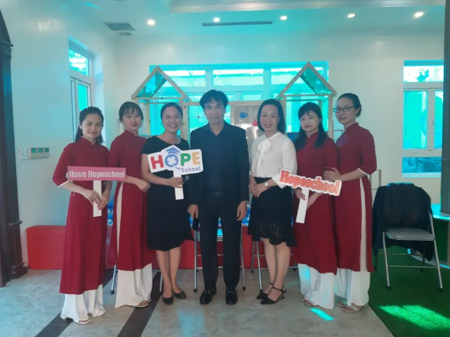 Mầm non thực hành song ngữ Hope School - Hiến Nam -Hưng Yên