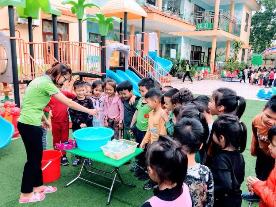 Trường mầm non Hoa Hồng
