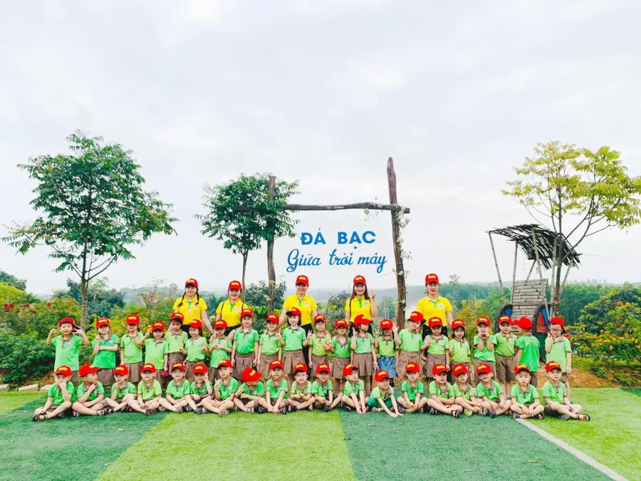 Trường Mầm Non Hoa Hồng