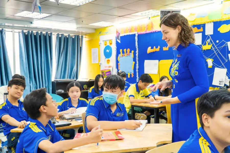 Trường THCS - THPT Việt Anh - Phường 10, Phú Nhuận
