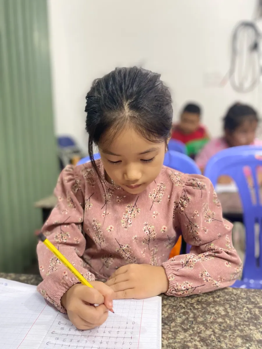 Lớp Tiền Tiểu Học Cô Vi (lớp hành trang vào lớp 1)