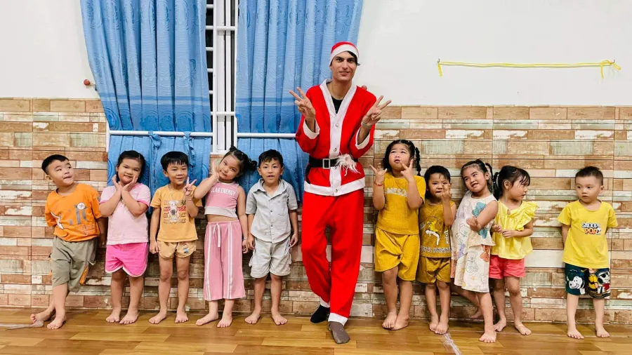 Trung tâm Ngoại Ngữ Đức Huệ