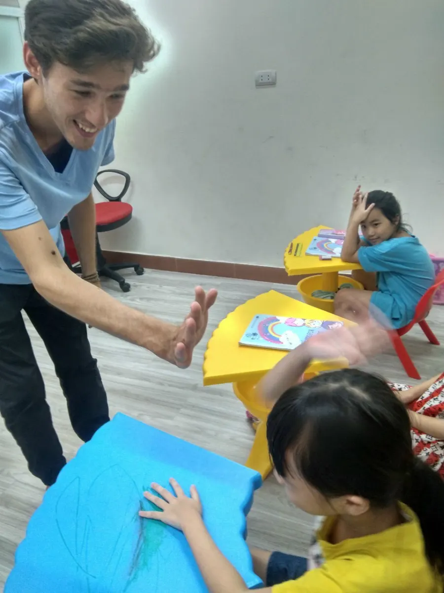Trung tâm Tiếng Anh Cấp 2 - Phú Lương, Hà Đông