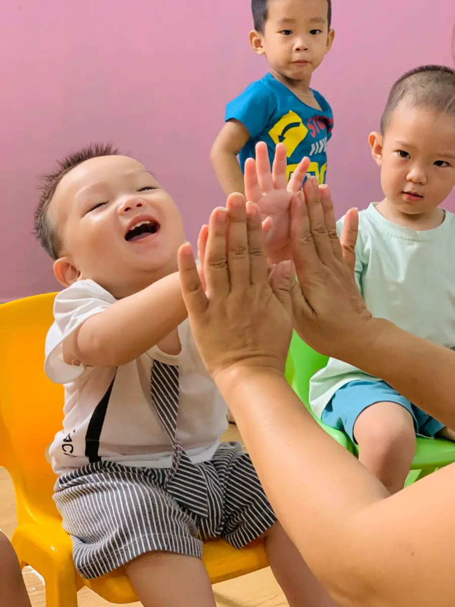 Lớp Mầm Non Người Bạn Nhỏ (Little Friends)