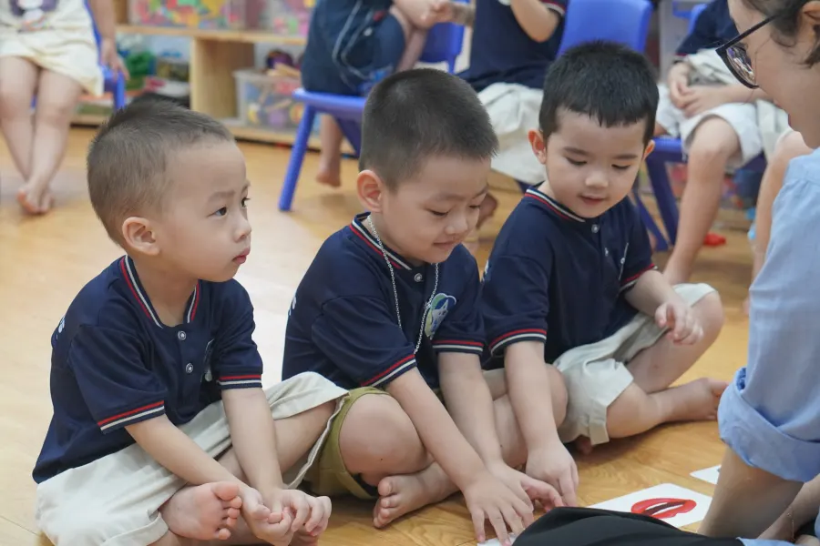 Mầm Non Song ngữ Blue Stars Montessori