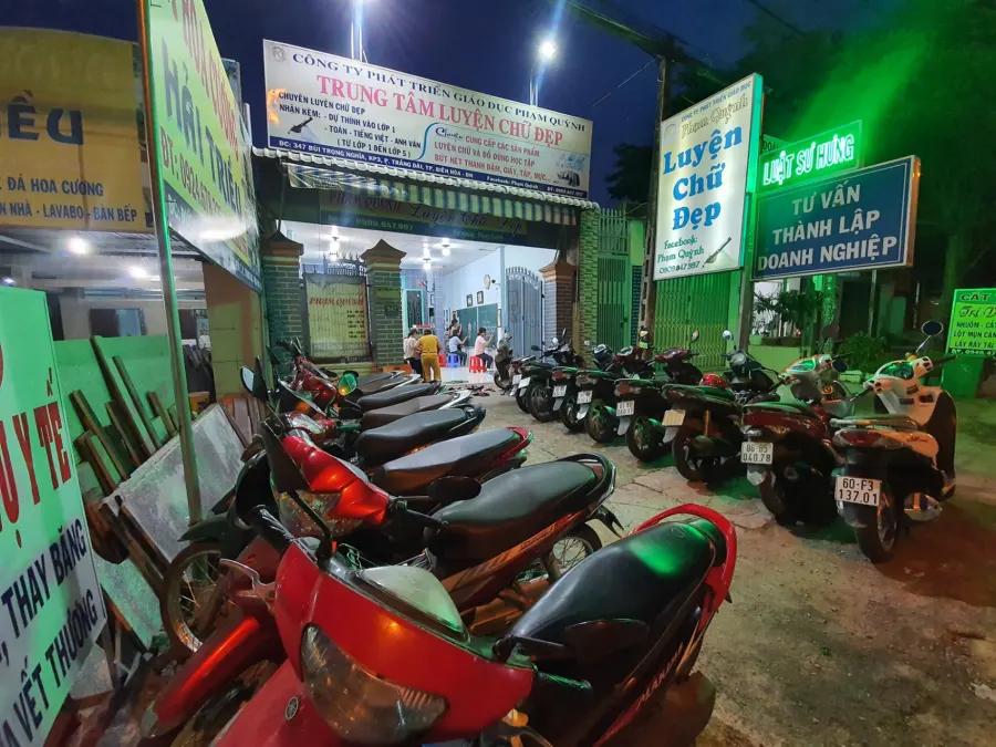 Trung tâm Luyện Chữ Đẹp Phạm Quỳnh