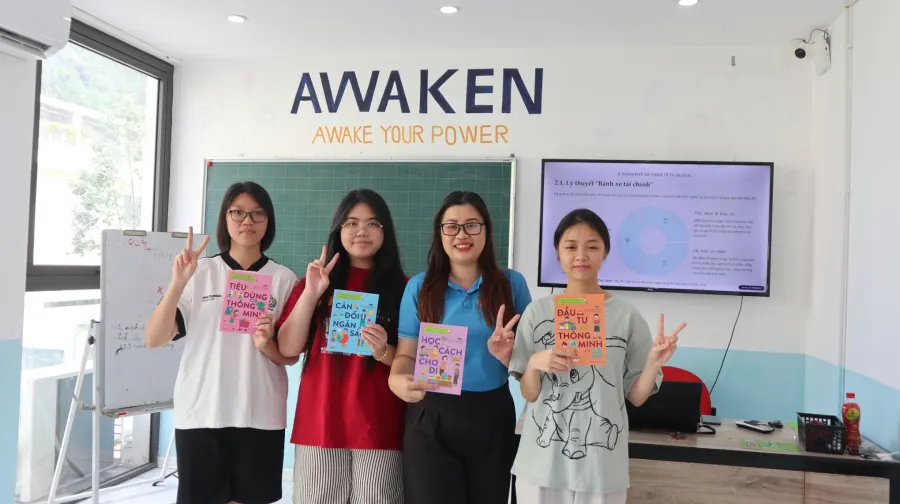 AWAKEN - Hệ thống trung tâm chuyên sâu đào tạo kỹ năng