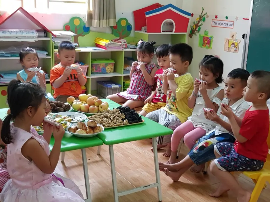 Trường mầm non Cầu Vồng - 彩虹雙語幼稚園 - Phạm Phú Thứ Quận 6