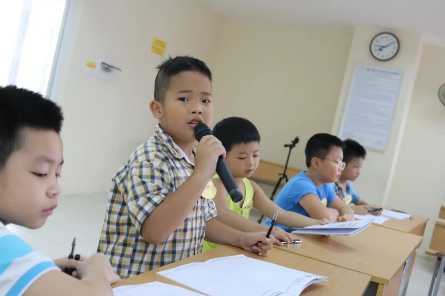 Học viện giao tiếp MasterKids
