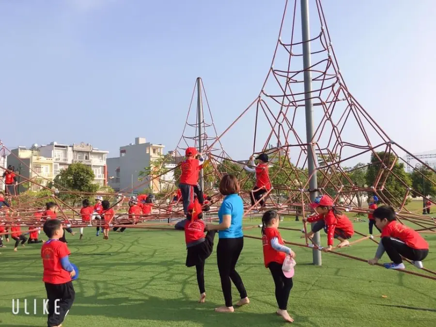 Trường mầm non Hoa Sen
