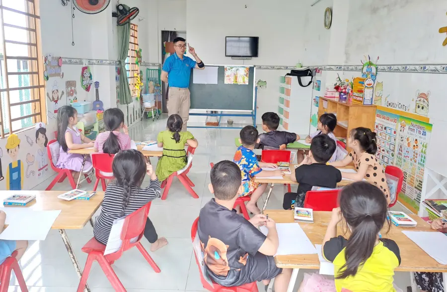 Mẫu Giáo Mầm Non Việt