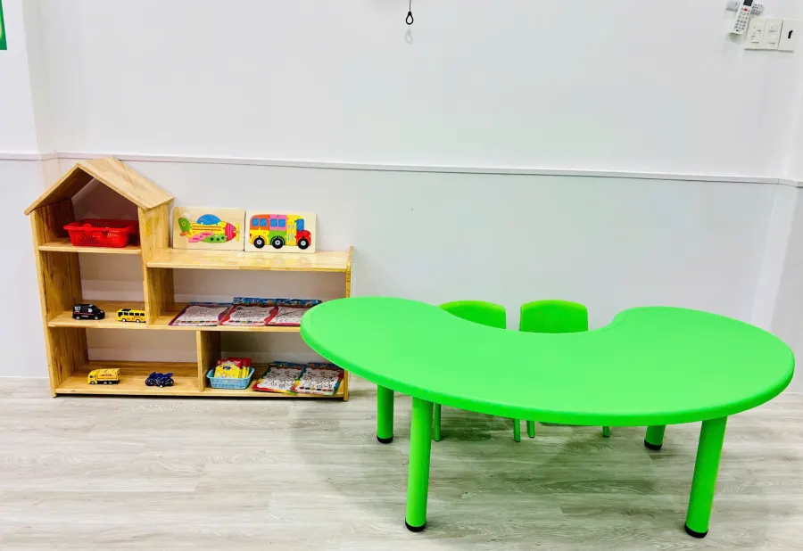 Mầm Non Song Ngữ Táo Đỏ (Red Apple Kindergarten)