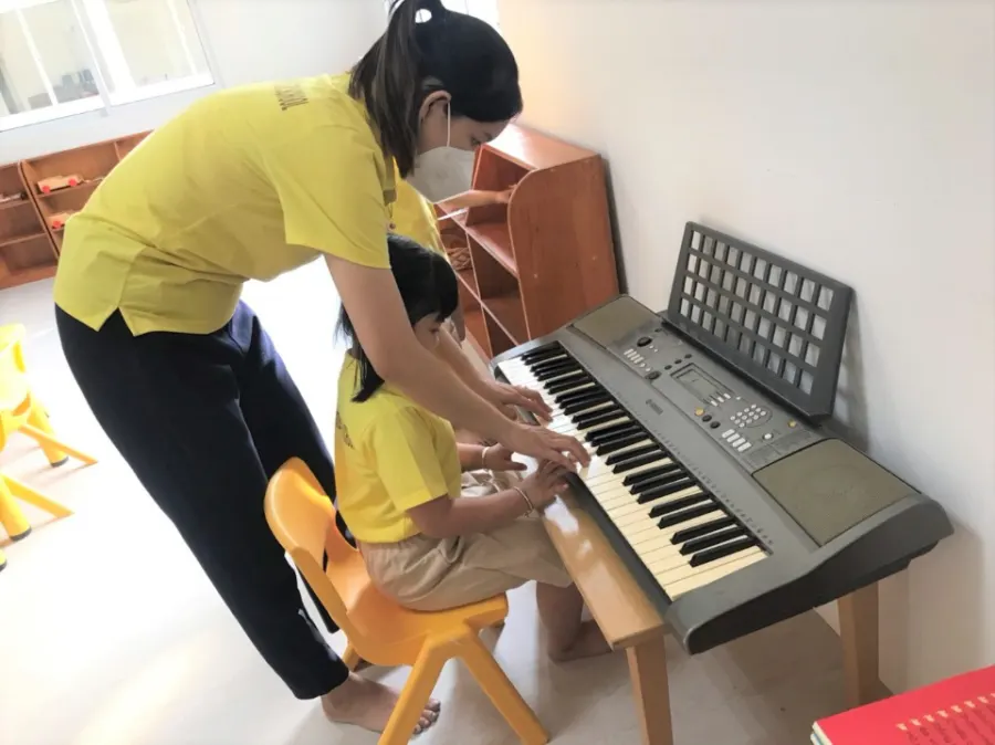 Mầm non Bông Hoa Nhỏ ( Tiny Flower Montessori) - Long Thới