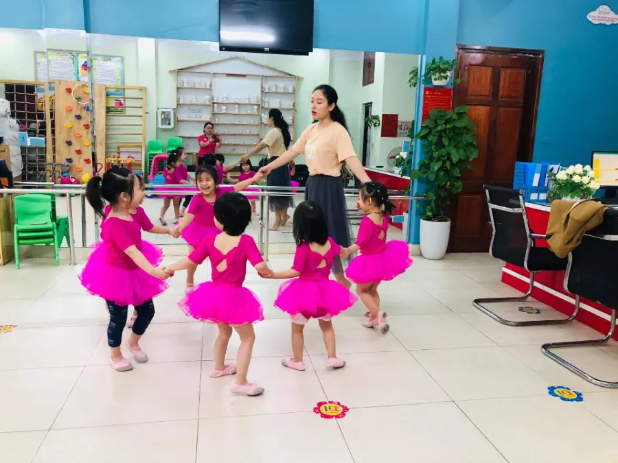 Trường Mầm Nọn IQ Tam Trinh Preschool