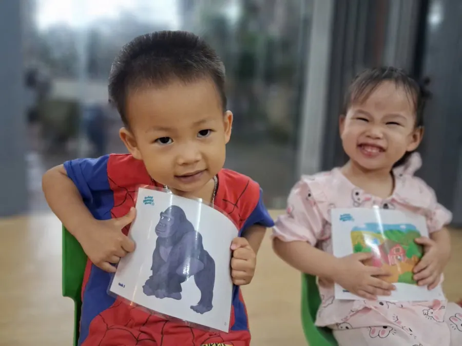 Mầm Non Thỏ Ngọc - Nguyễn Chính, Hoàng Mai