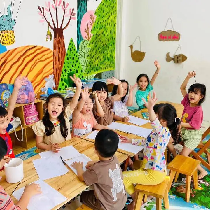 Trung Tâm Năng Khiếu - Luyện Viết Chữ Đẹp - Bán Trú Tiền Tiểu Học Cô Hoa