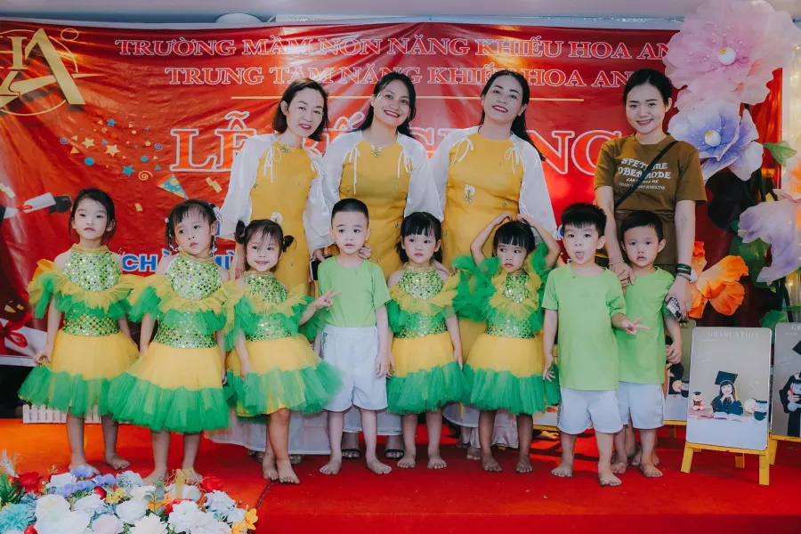 Trung Tâm Năng Khiếu - Luyện Viết Chữ Đẹp - Bán Trú Tiền Tiểu Học Cô Hoa