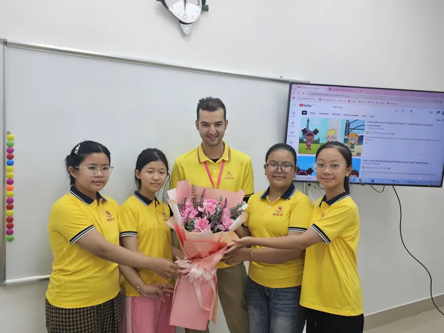 Hệ thống Anh ngữ Quốc tế HALO