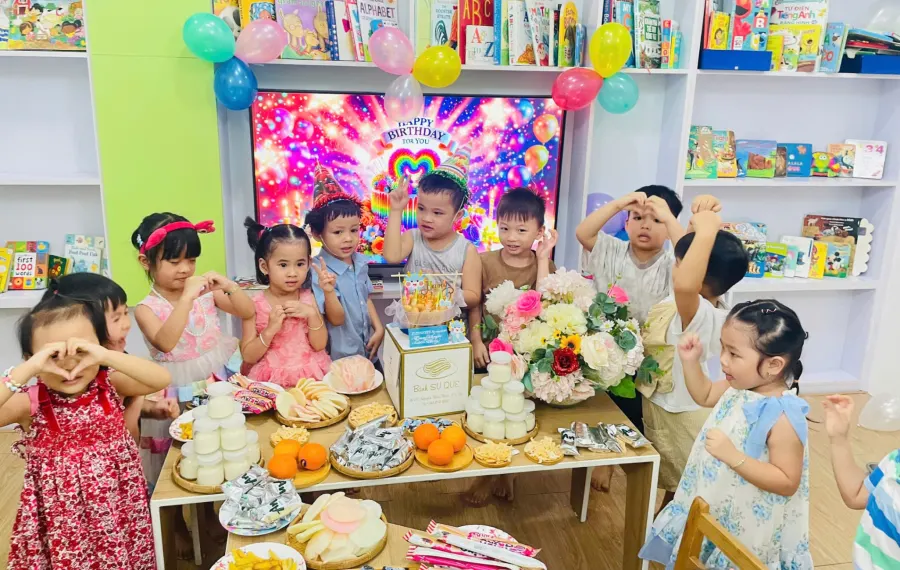 Lớp Mầm Non Độc Lập Học Viện Xanh- Evergreen Montessori Academy