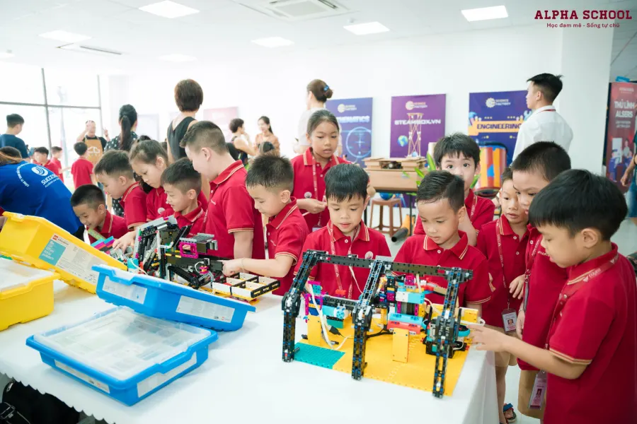 Trường Liên Cấp Alpha School