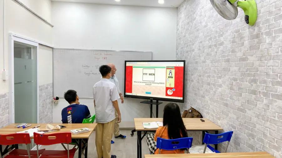 Trung Tâm Ngoại Ngữ MCA - Vinhomes Grand Park, Thủ Đức