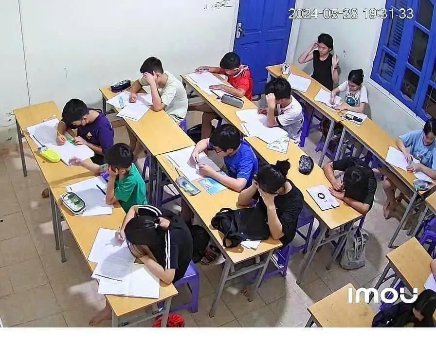 Lớp Toán Cô Quyên