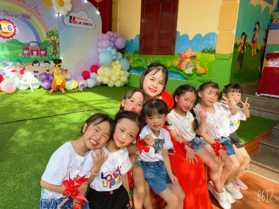 Mầm Non Tư Thục Hoa Phượng Đỏ