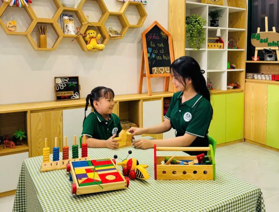 Trường Mầm Non Trái Tim Nhỏ (Little Hearts)