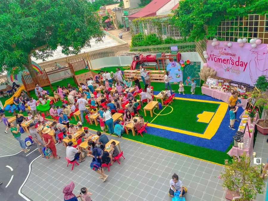 Trường Mầm Non Hoa Sữa