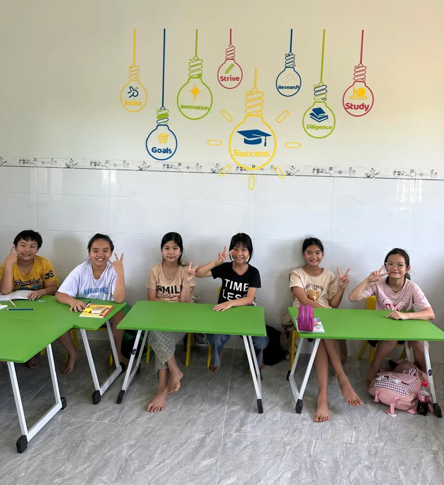 Trung Tâm Ngoại Ngữ GoUp English - Phú Nghĩa, Đồng Nai