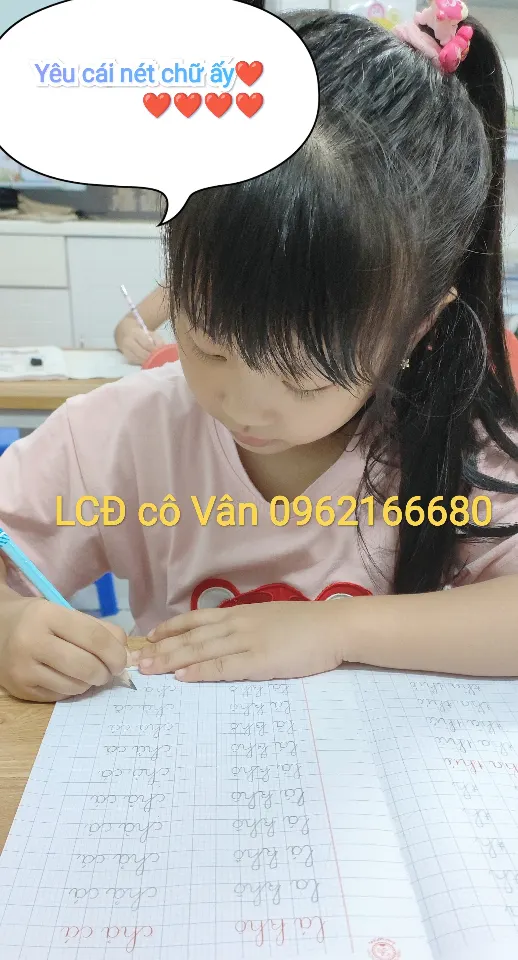 Luyện Chữ Đẹp Cô Vân