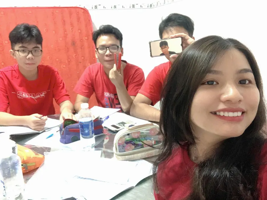 Lớp Gia Sư Cô Vy