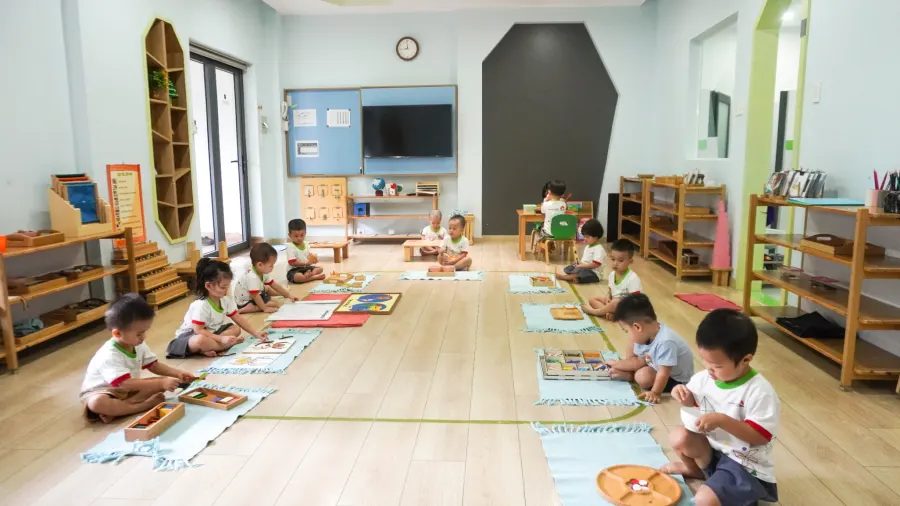 Trường Mầm Non Montessori Vietnam Canada Preschool