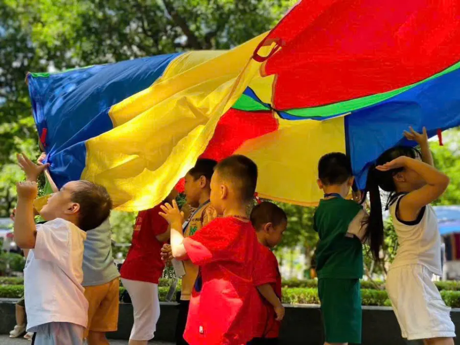 Mầm non Song ngữ Little Kingdom