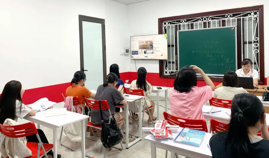 Trung Tâm Ngoại Ngữ Hoa Sơn