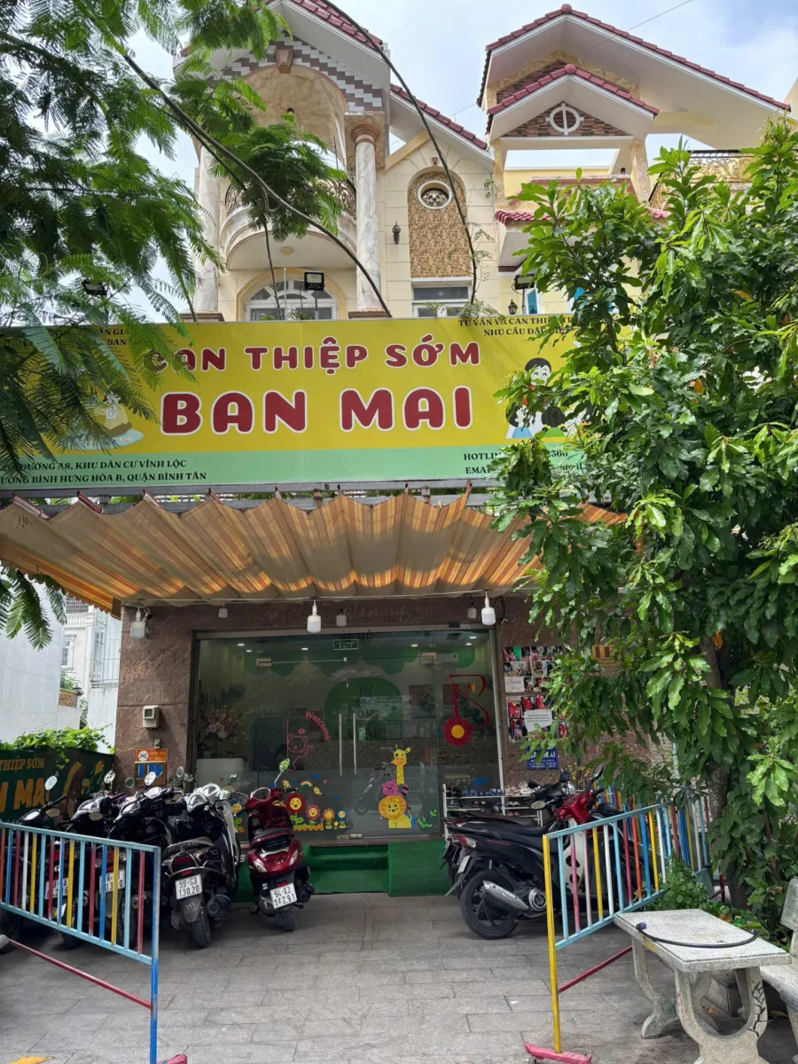 TRUNG TÂM CAN THIỆP SỚM BAN MAI